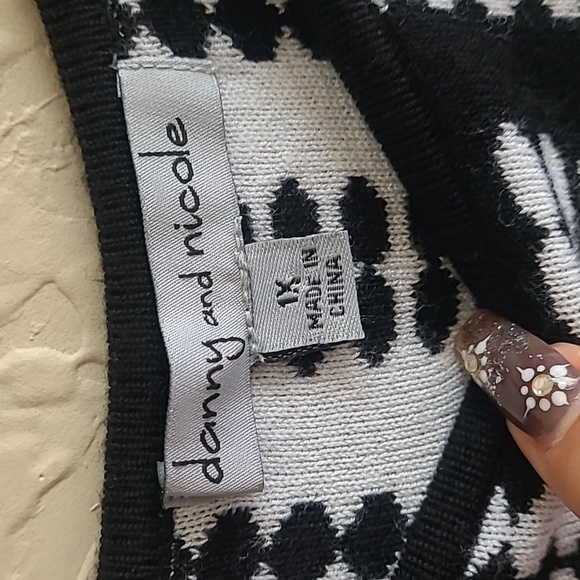 Danny & Nicole Black/White Stripe Sweater Dress size 1X - Picture 2 of 6